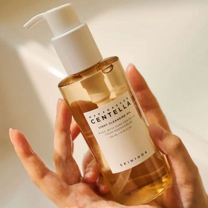 SKIN1004 Madagascar Centella Light Cleansing Oil 200 ml